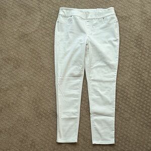 White Pants CHICOS size 1.5